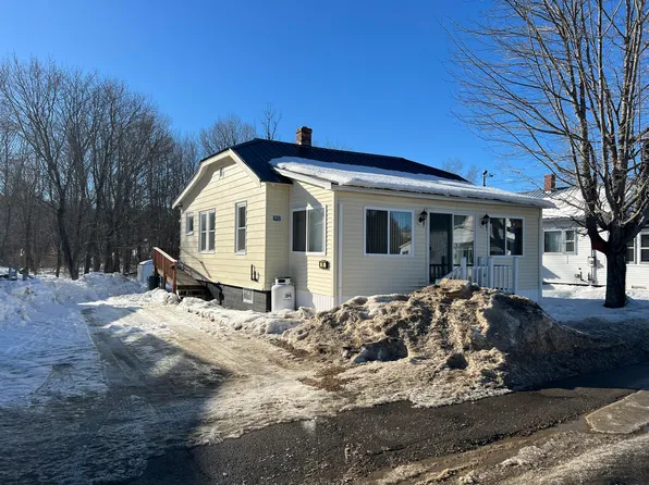 90 Bates Street, Millinocket, ME 04462