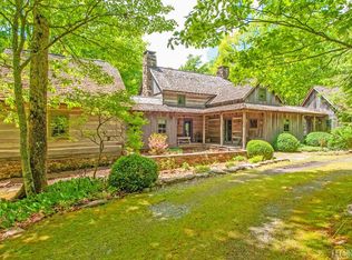 394 High Pinnacle Rd, Glenville, NC 28736