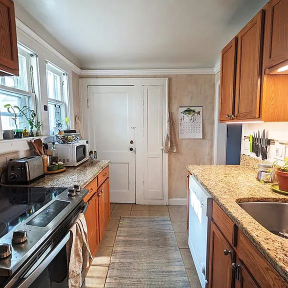 648 E Lincoln St — Photo 6