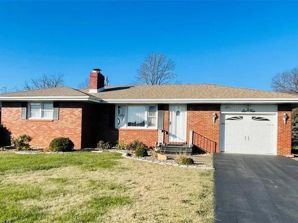 604 Church Dr, Bethalto, IL 62010