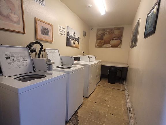 5th image of 12634 Kalnor Ave APT 14