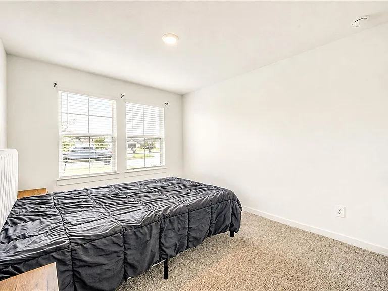 3238 Derry Hill Dr — Photo 32