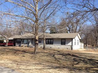 1409 Lindley Ln, Pryor, OK 74361