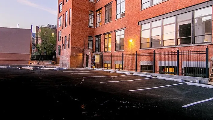 Rented by Nooklyn NYC LLC | media 49