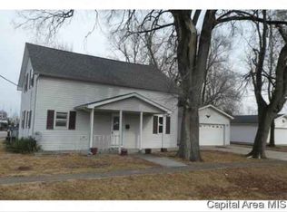 122 W Adams St, Auburn, IL 62615