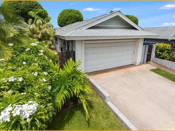 94-1028 Lelehu St, Waipahu, HI 96797