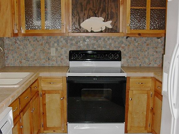5th image of 1525 Braman Ave