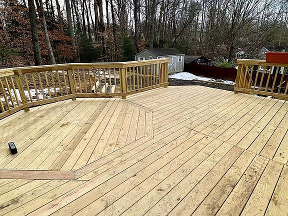 5th image of 148 Coal Landing Rd