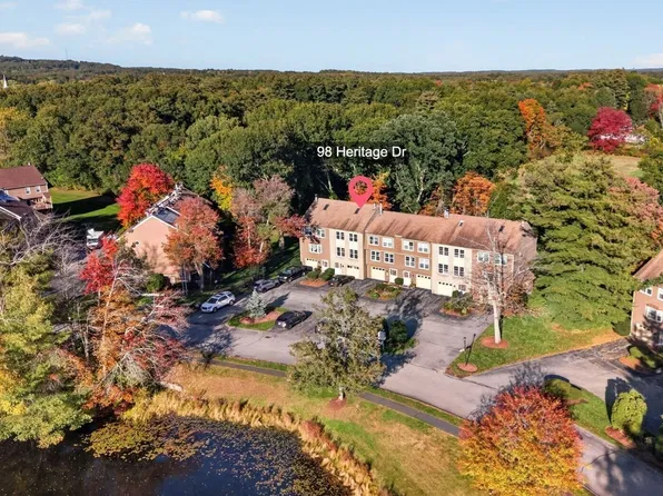98 Heritage Dr Unit 98, Tewksbury, MA 01876
