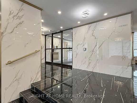 4th image of 10 Sunny Glenway #511