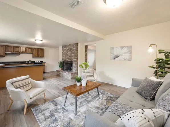 (undisclosed Address), Happy Valley, OR 97086