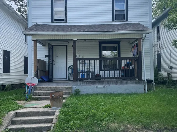 1616 Oakridge Dr, Dayton, OH 45417