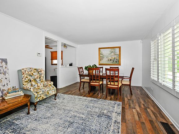 4th image of 336 Mohawk St