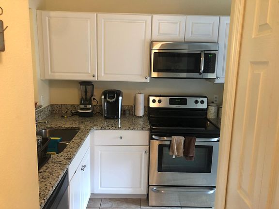 2nd image of 30 Silver Swan Ct
