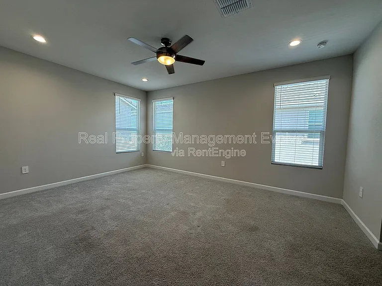 5118 E Anderson Dr — Photo 12