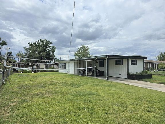 2nd image of 2936 N PALM CIRCLE