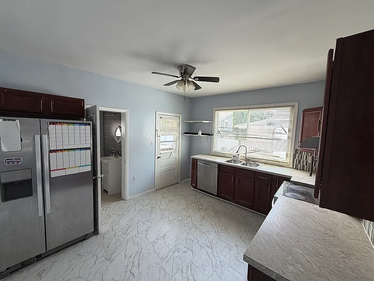 530 Shawnee St — Photo 6