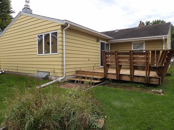 5th image of 1802 3rd Ave NW