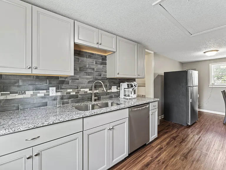 343 Cambridge St — Photo 2