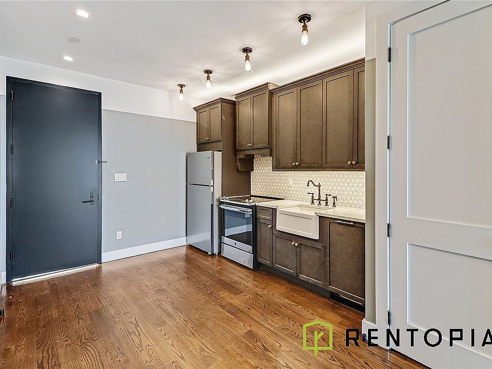 1st image of 187 Kent Ave #706