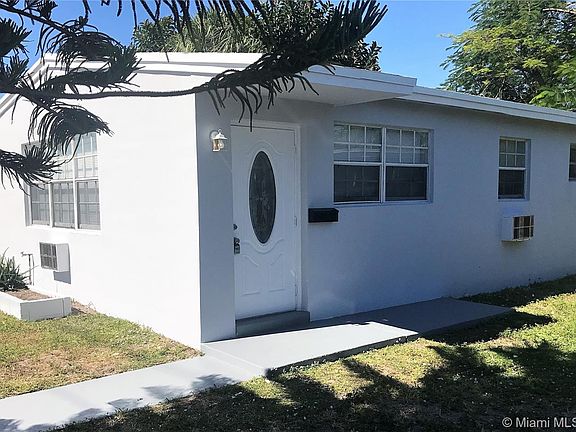 3rd image of 6155 Southgate Blvd #1