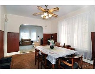 3rd image of 3634 N Sacramento Ave