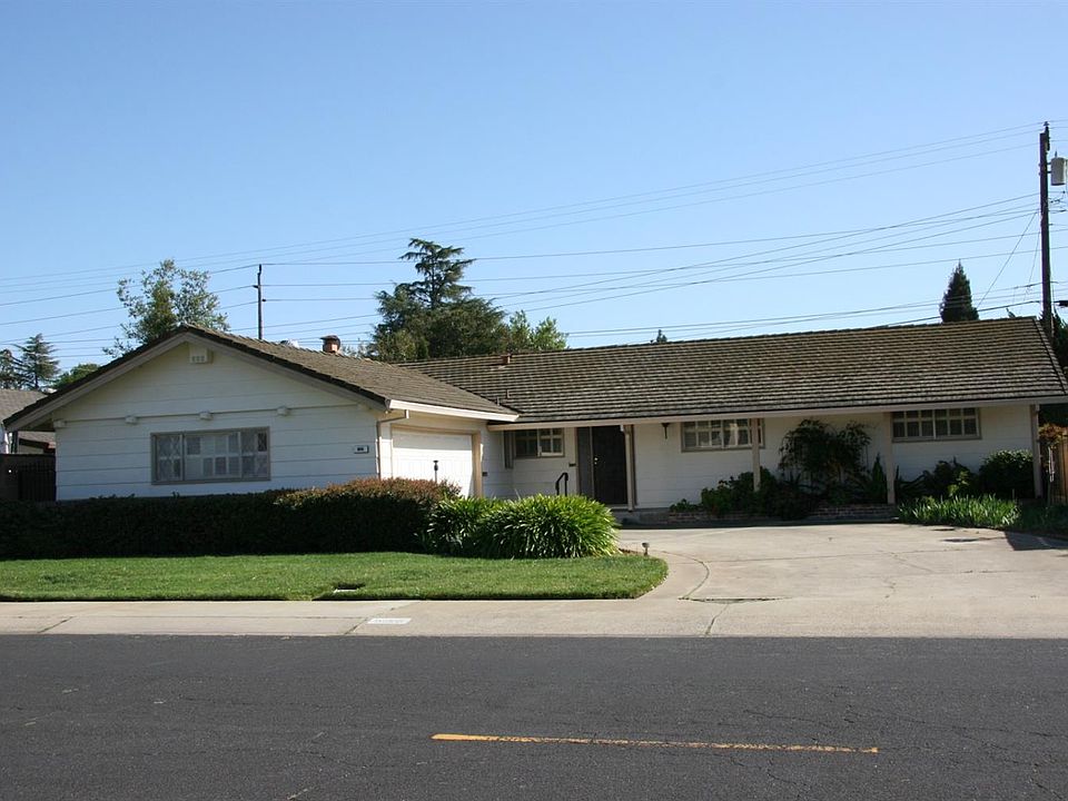 1st image of 906 Kirkwood Dr