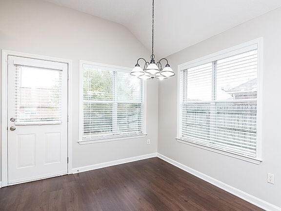 3rd image of 6391 Braybourne Main