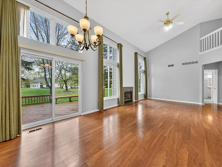 3141 Bridlewood Dr — Photo 6