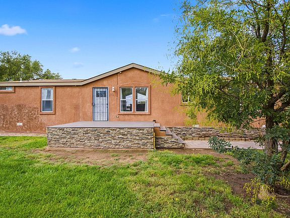 4th image of 113 Hacienda Rd NW