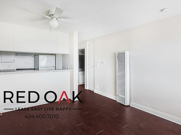 2nd image of 808 W Anaheim St #210