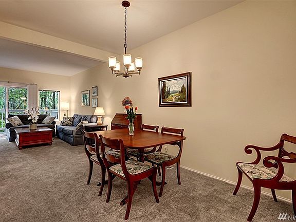 5th image of 6535 SE Cougar Mountain Way