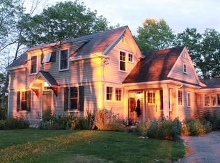 528 Spurwink Ave, Cape Elizabeth, ME 04107
