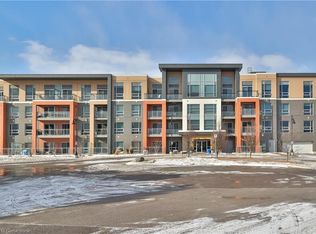 4040 Upper Middle Rd #422, Burlington, ON L7M0H2