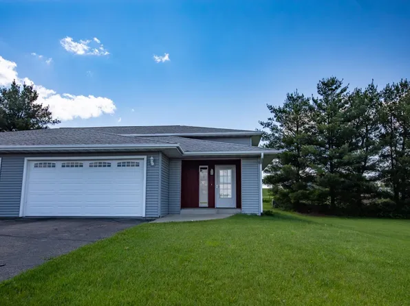 1396 Bea Ann Dr #B, Dodgeville, WI 53533