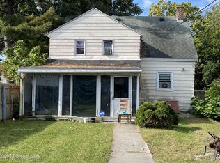 1118 Webster St, Schenectady, NY 12303