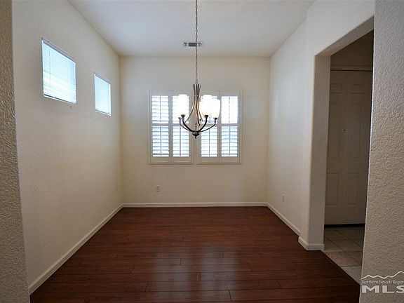 3rd image of 2695 Chaucer St