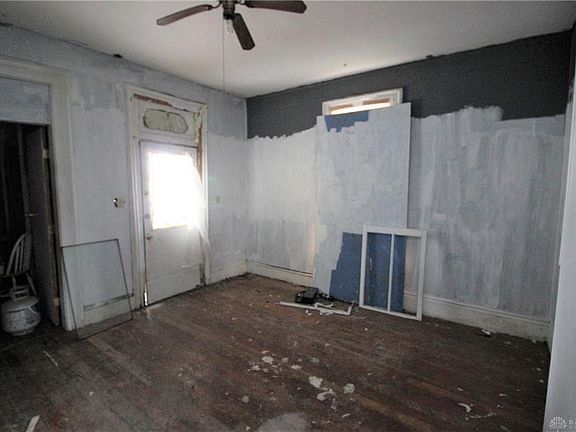 5th image of 423 Wayne Ave