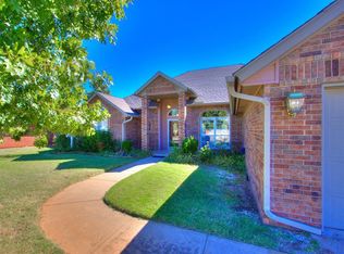 4105 Castlerock Rd, Norman, OK 73072