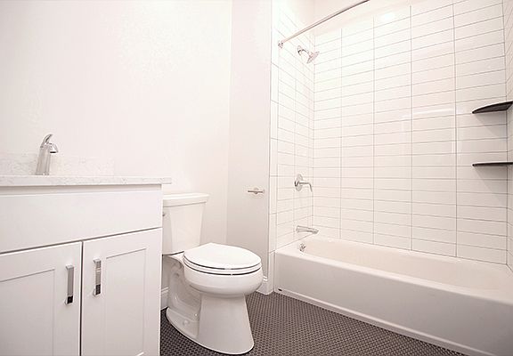 5th image of 120 Washington St #120-309