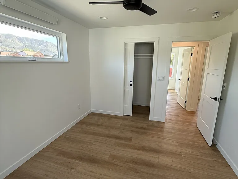 637 S River St #2 — Photo 12