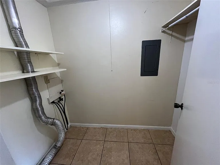 423 E Sessoms Ave #3 — Photo 19