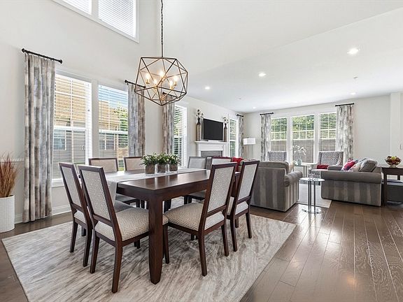 5th image of 85 Phoebe St #46