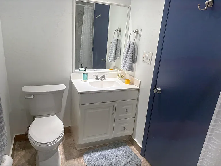 10132 Windtree Ln S — Photo 5