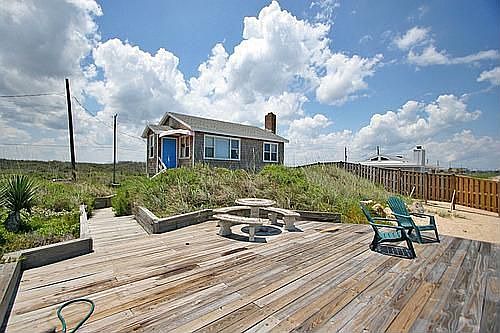 Large Deck overlooking beach