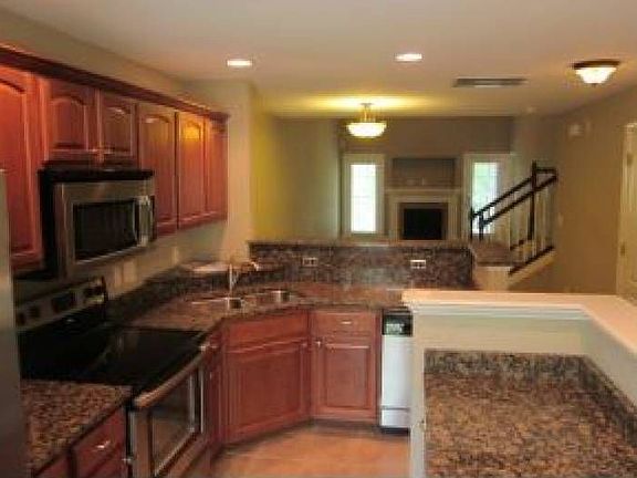 5th image of 345 N Coldwater Dr