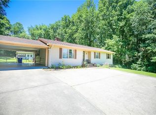 1555 Ralee Dr, Winston Salem, NC 27127