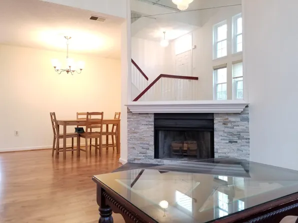 13890 Grey Colt Dr #1, Gaithersburg, MD 20878