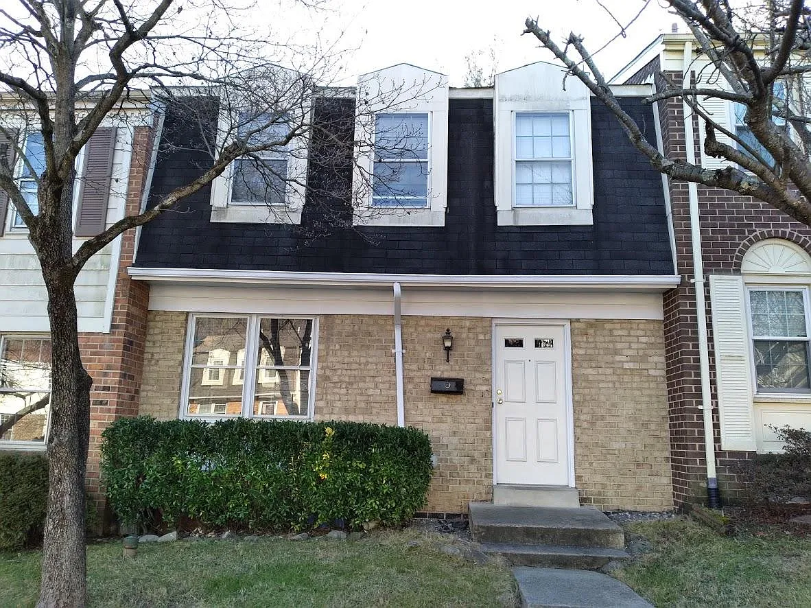 Honey Brook Ln, Gaithersburg — Photo 1