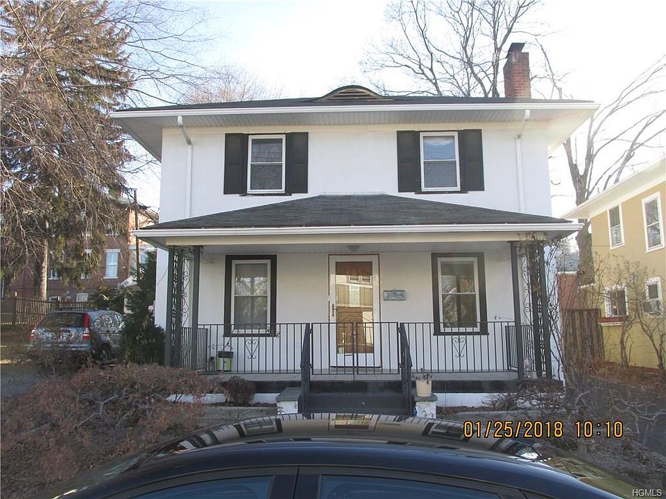 1st image of 8 Hanford Pl